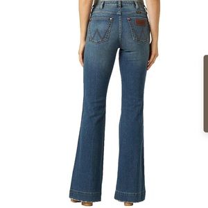 Wrangler flares never worn